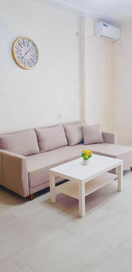 Tameo Apartment Batumi Exterior photo